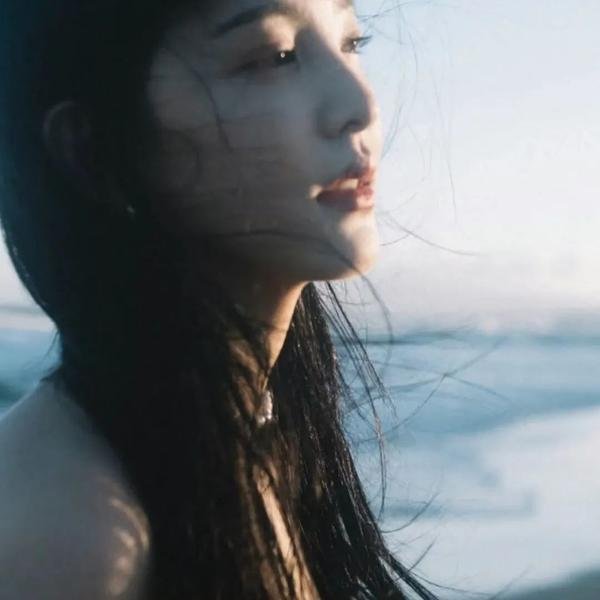 恋爱与友情之间2023